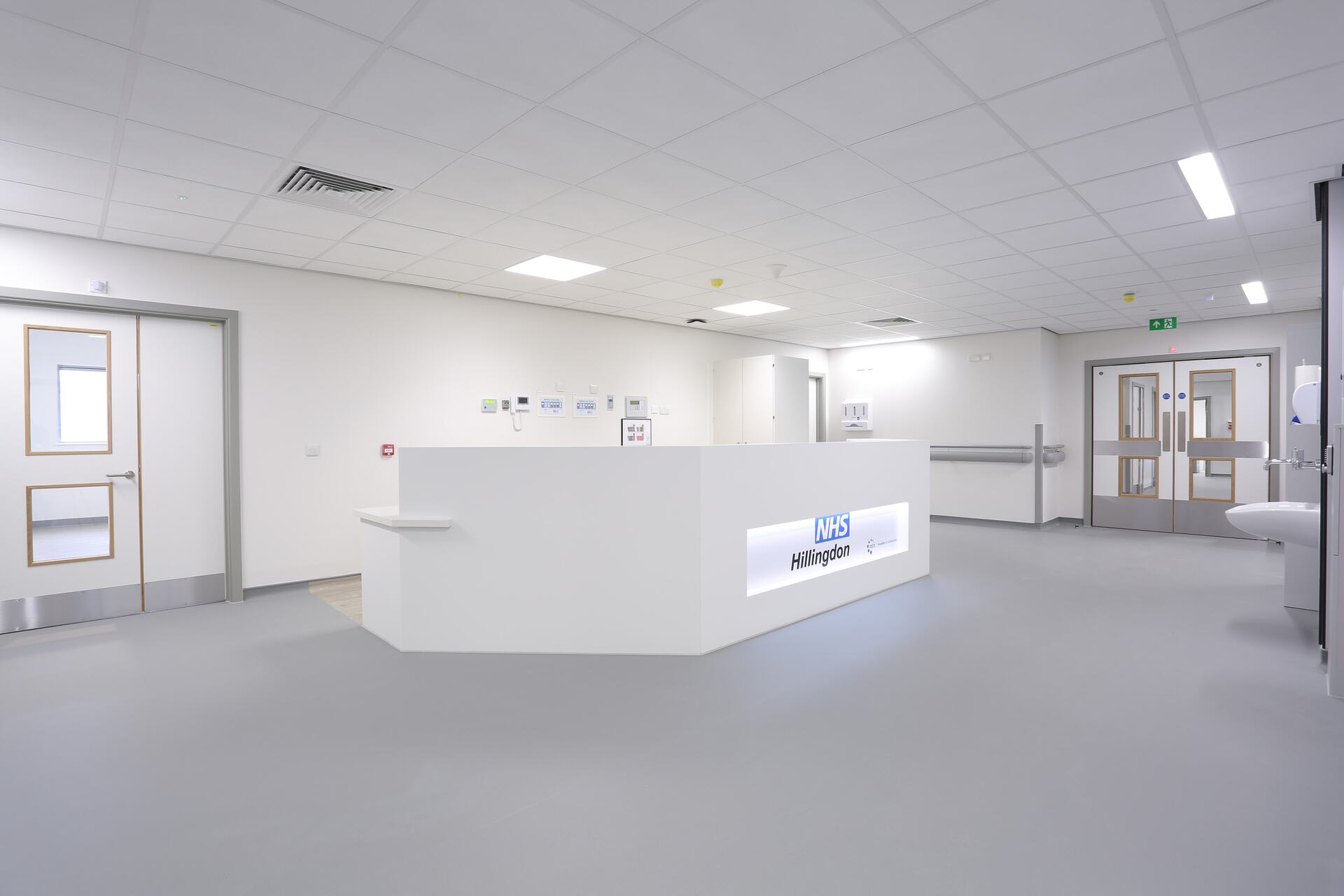 Hillingdon Hospital – <br />Three-storey ward facility