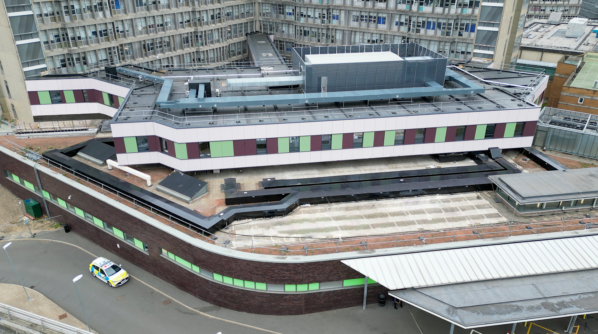 Northwick Park Hospital - Rooftop Ward Extension